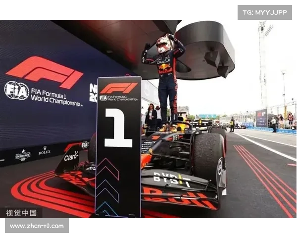 皮亚斯特里与维斯塔潘同积366分，冠军争夺现三足鼎立